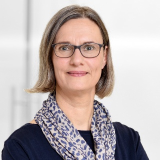 Portrait von Julia Antoni