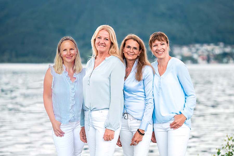 Teamfoto der KIRINUS Praxis Am Lindenplatz