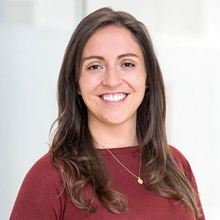 Portrait von Laura Lohmüller