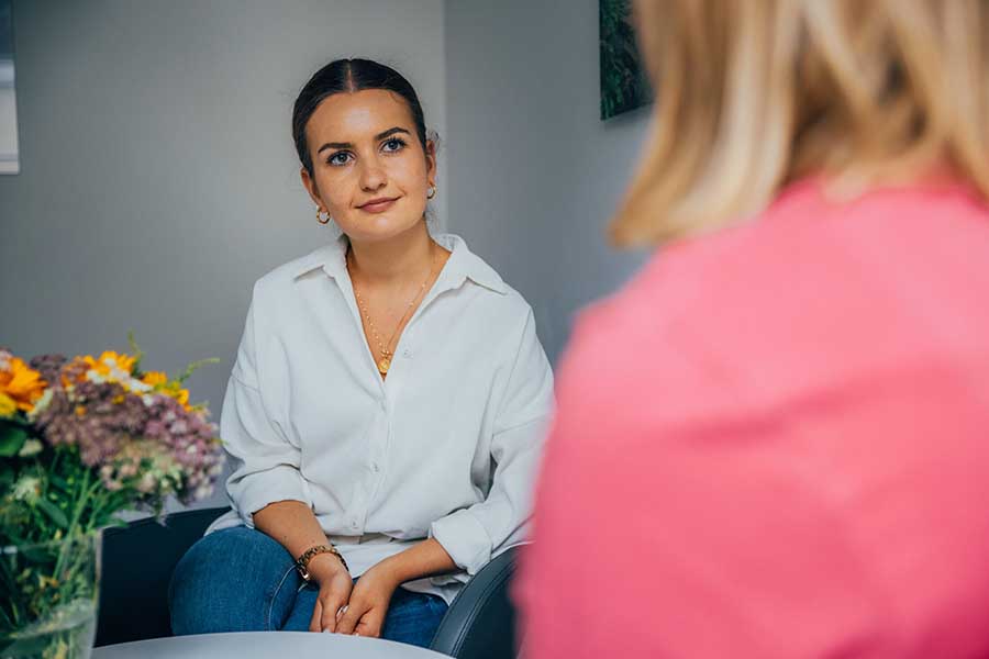 Gesprächssituation in der KIRINUS Psychotherapie